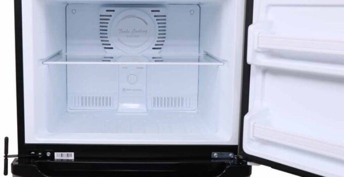 Everchill RV Refrigerator Light Blinking: Causes & Fixes