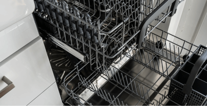 Why Is My Samsung Dishwasher Not Cleaning? Reasons and Fixes